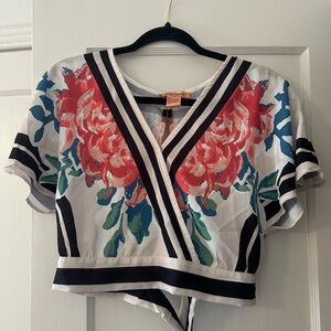 Flying tomato wrap top